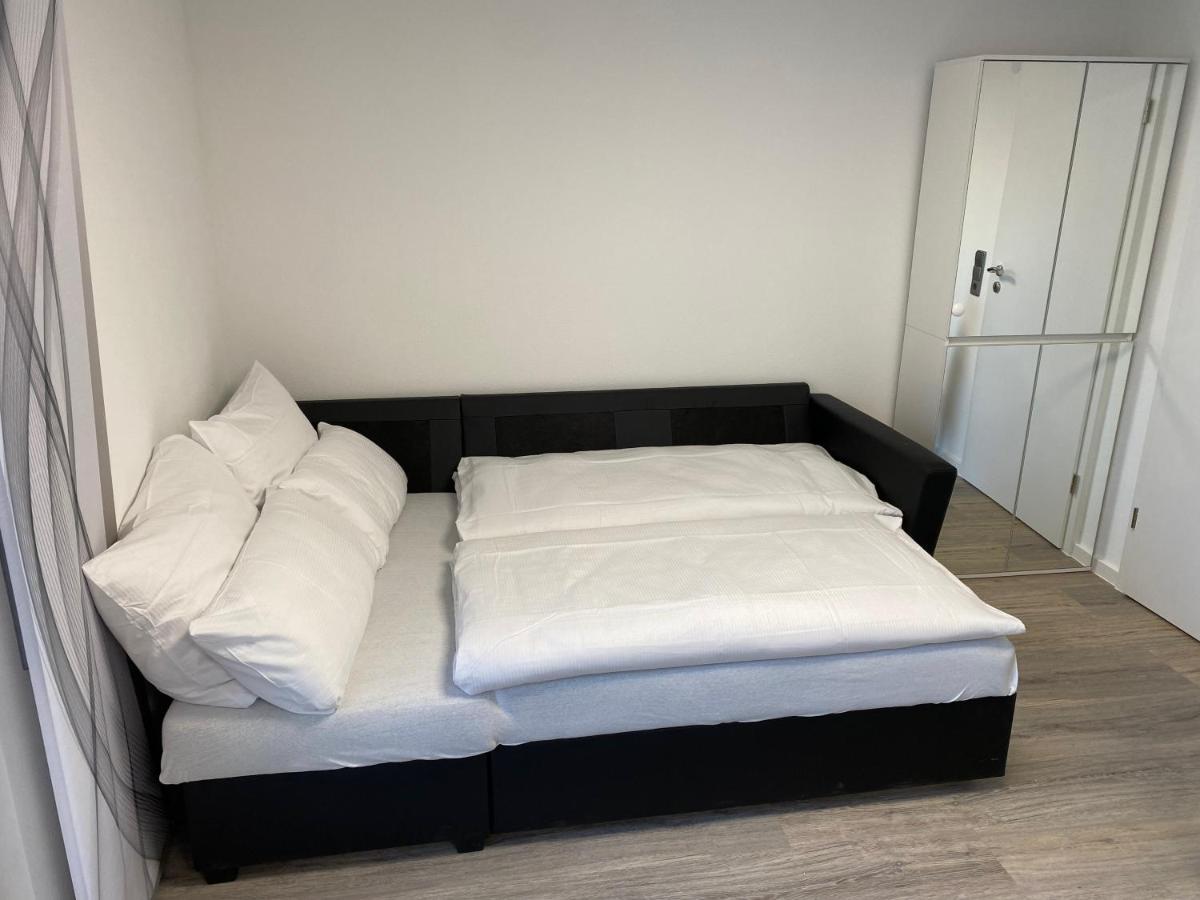 1,5 Zimmer Apartment In S-Bahn Naehe, 35 Qm, Max 4 Pers, Zentral, Private Terasse, Internet 250 Mbit Gärtringen Esterno foto